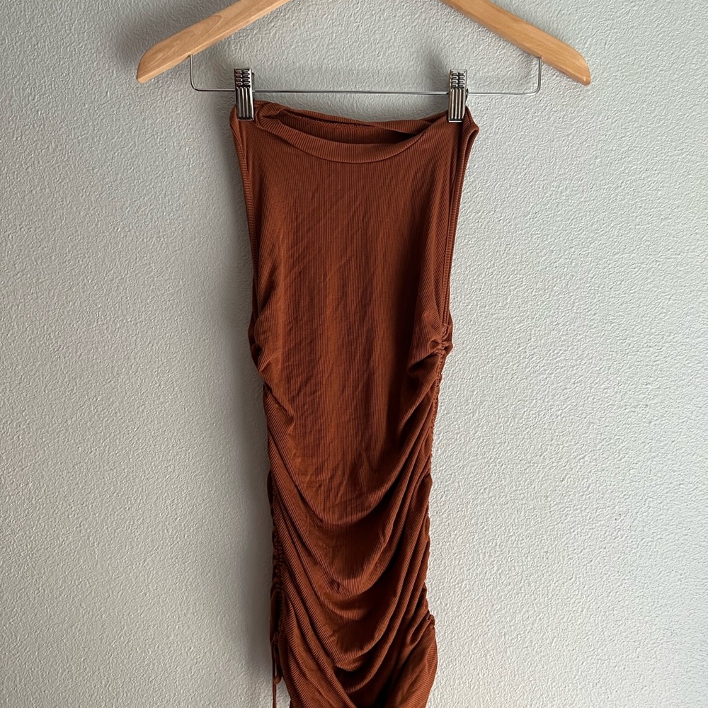 Brown dress
